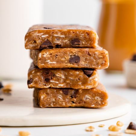 Go Macro Oatmeal & Chocolate Chip Bar 2.3oz